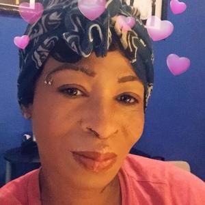 Meet your Posher, Freda